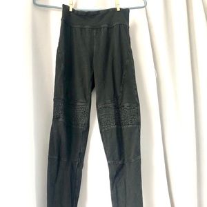 BP Textured Leggings